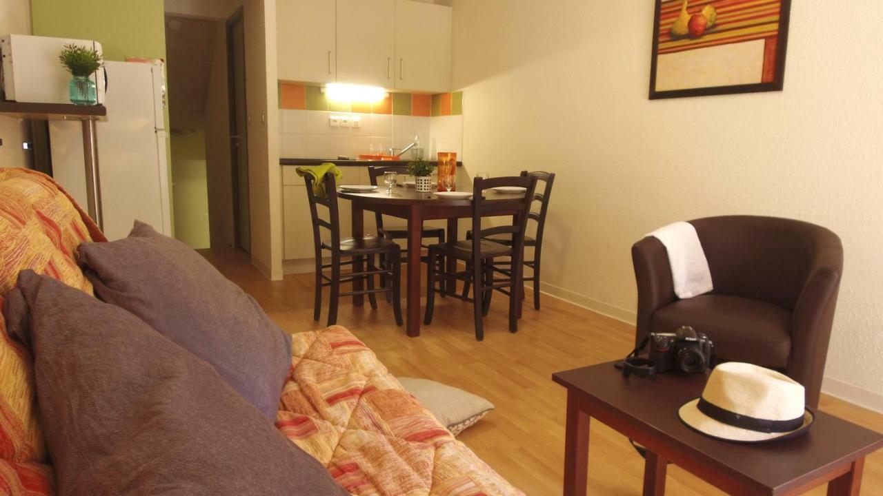 Vvf Sud Aveyron Hotel Brusque ภายนอก รูปภาพ