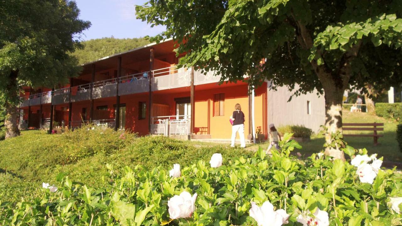 Vvf Sud Aveyron Hotel Brusque ภายนอก รูปภาพ